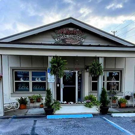 Walk To Downtown Seafood Market Bay Views Pensacola Exterior foto